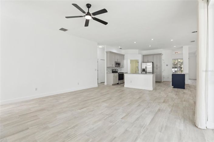 Image No.12-4 Bed Property for sale