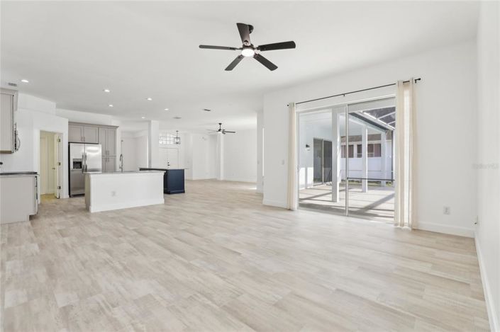 Image No.13-4 Bed Property for sale