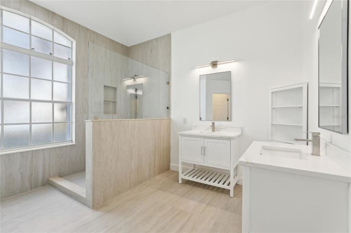 Image No.21-4 Bed Property for sale