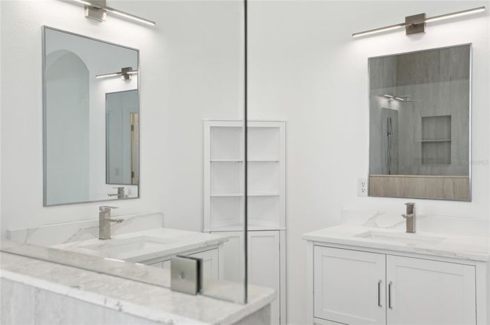 Image No.24-4 Bed Property for sale