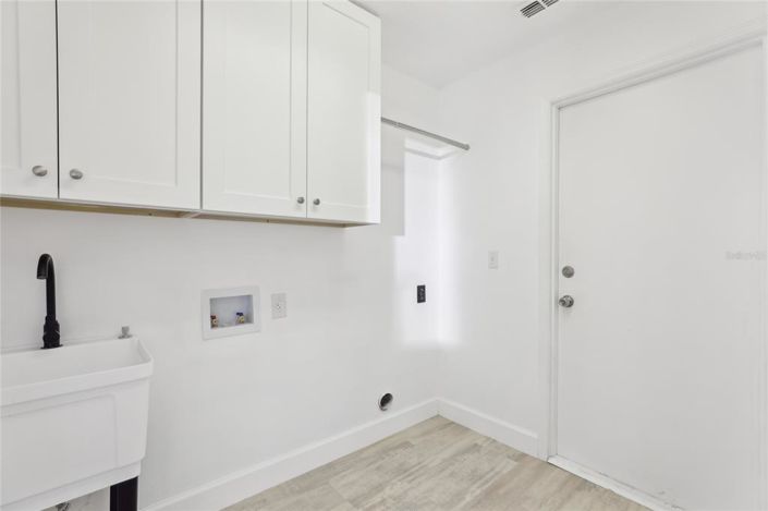 Image No.35-4 Bed Property for sale