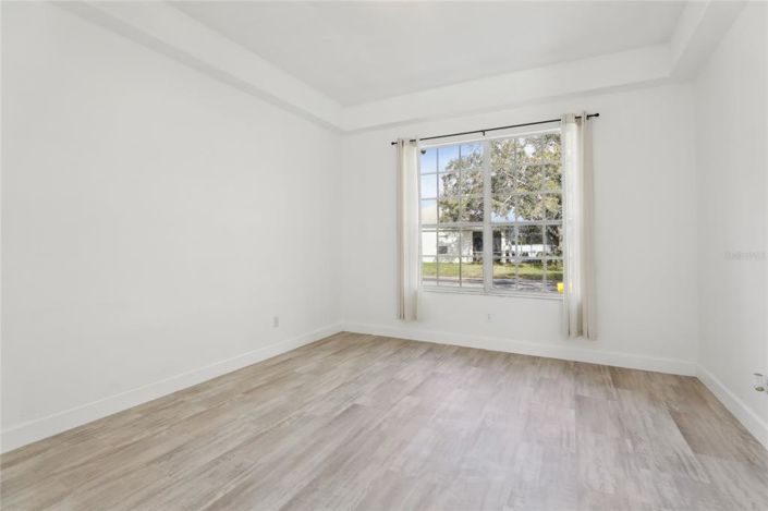 Image No.9-4 Bed Property for sale