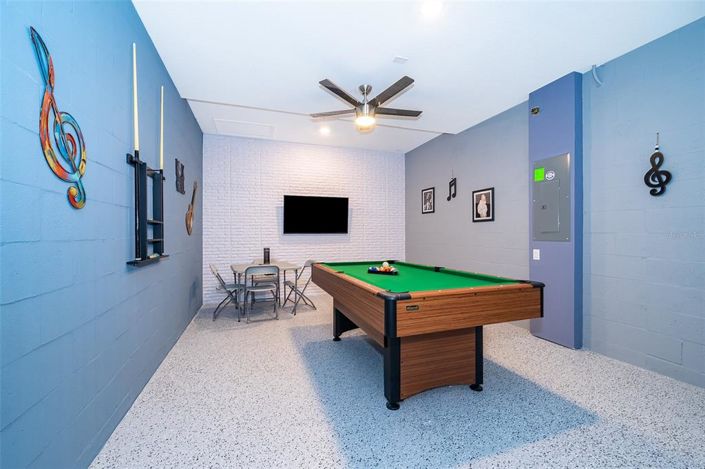 Image No.15-2 Bed Property for sale