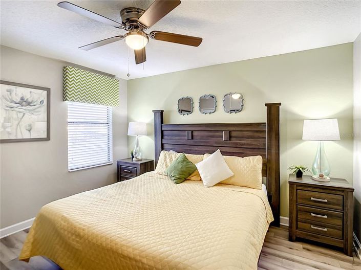 Image No.28-8 Bed Property for sale