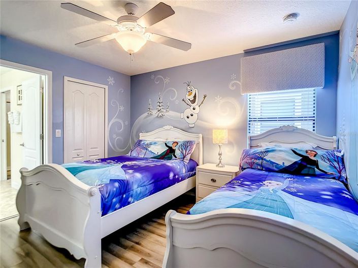 Image No.37-8 Bed Property for sale