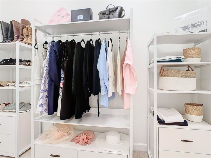 Image No.23-5 Bed Property for sale