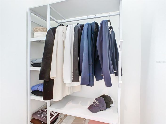 Image No.24-5 Bed Property for sale