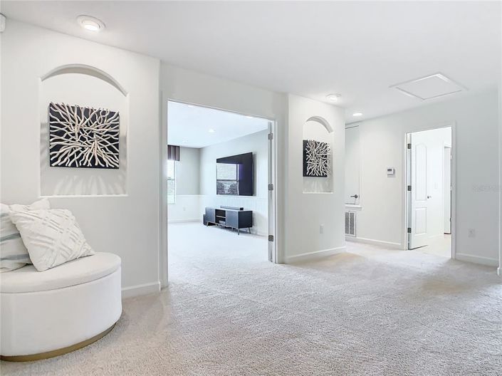 Image No.25-5 Bed Property for sale