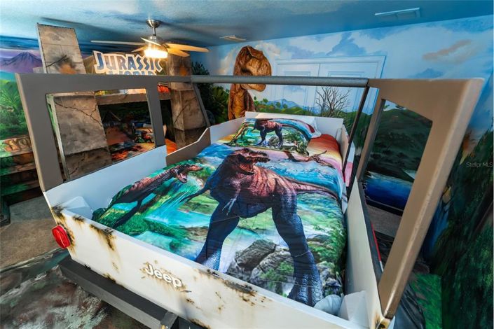 Image No.23-8 Bed Property for sale