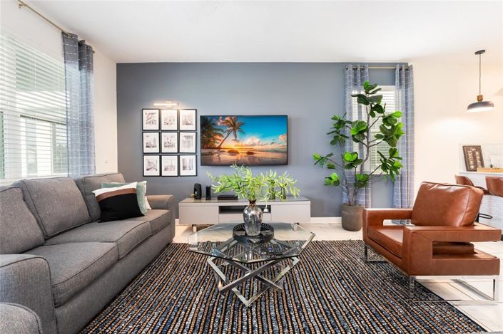 Image No.5-8 Bed Property for sale