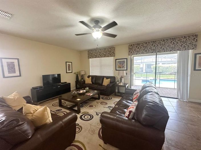 Image No.10-4 Bed Property for sale