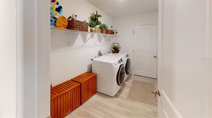 Image No.10-5 Bed Property for sale