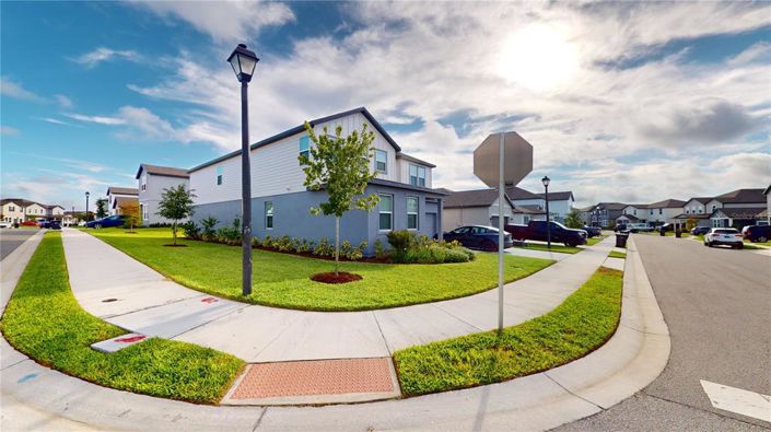 Image No.2-5 Bed Property for sale