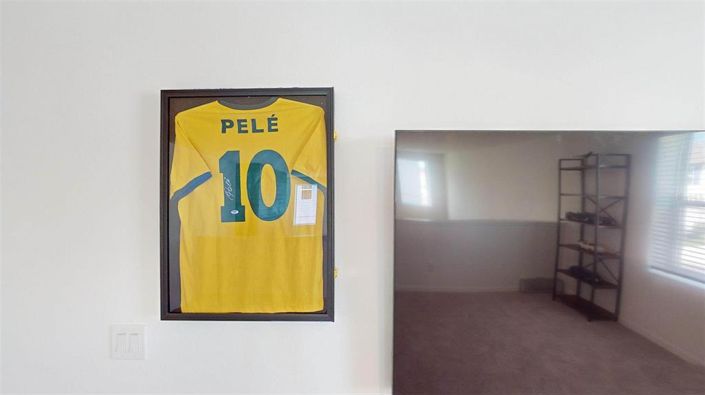 Image No.21-5 Bed Property for sale