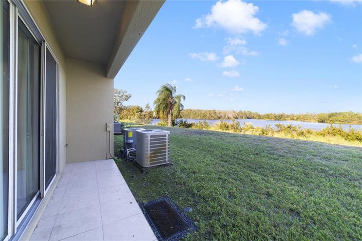 Image No.22-4 Bed Townhouse for sale