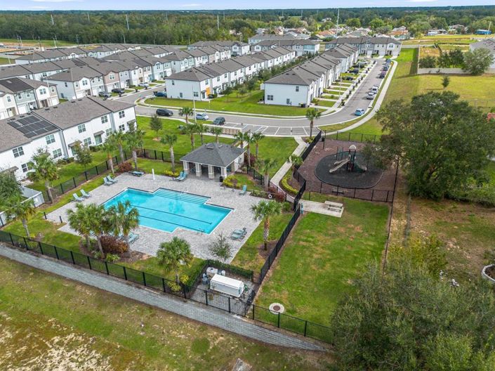 Image No.26-3 Bed Townhouse for sale