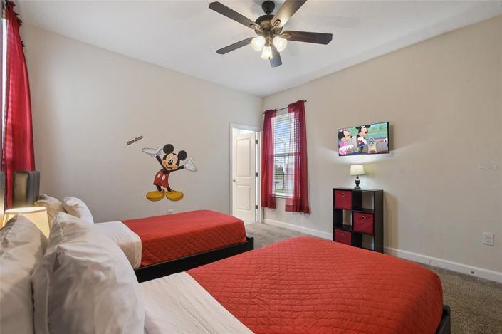 Image No.25-5 Bed Property for sale