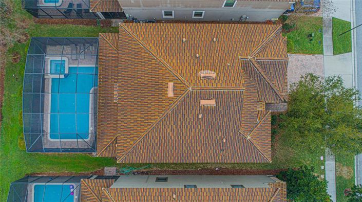 Image No.38-6 Bed Property for sale