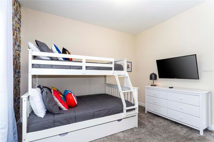 Image No.14-5 Bed Townhouse for sale