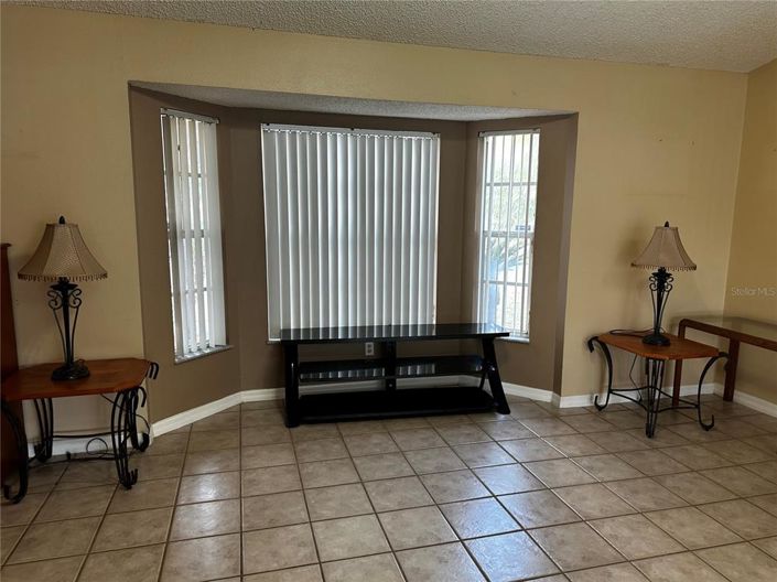 Image No.9-3 Bed Property for sale