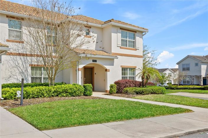 Image No.54-5 Bed Townhouse for sale