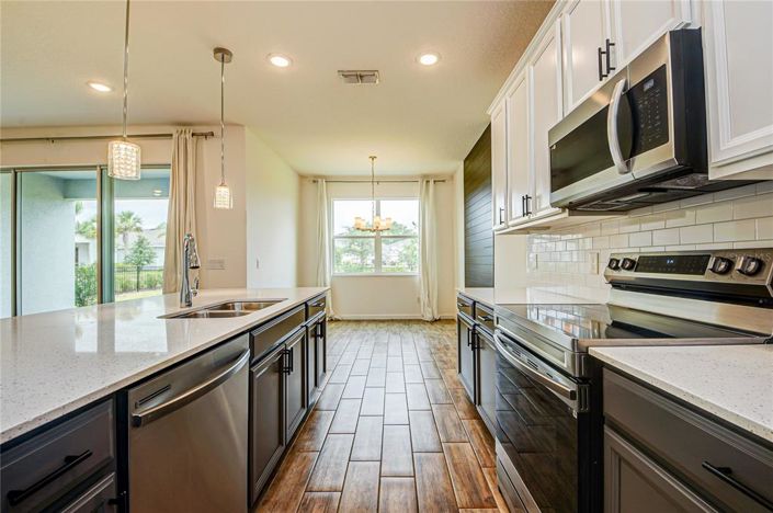 Image No.8-4 Bed Property for sale