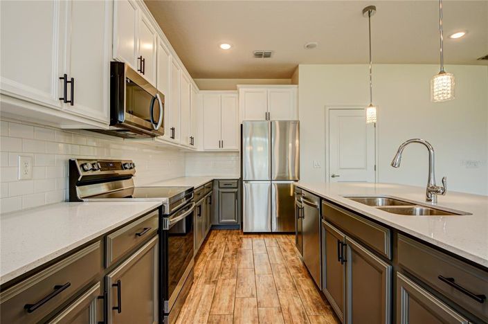 Image No.9-4 Bed Property for sale