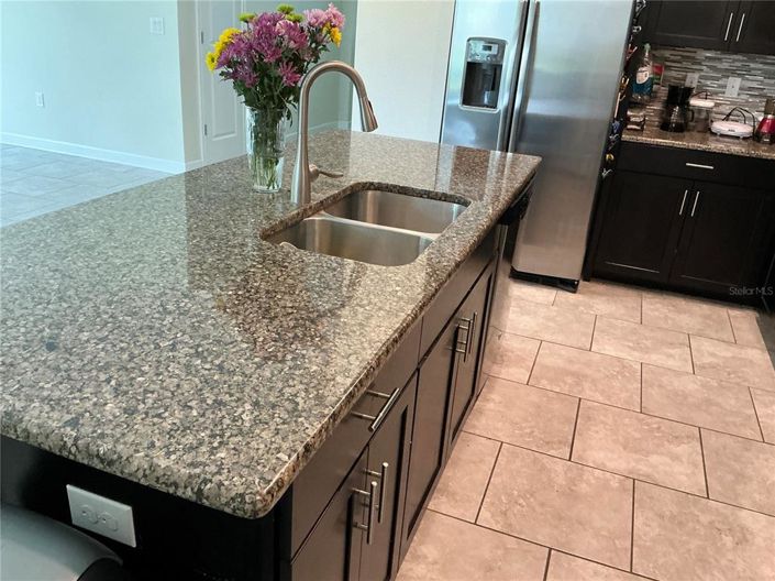 Image No.11-4 Bed Property for sale