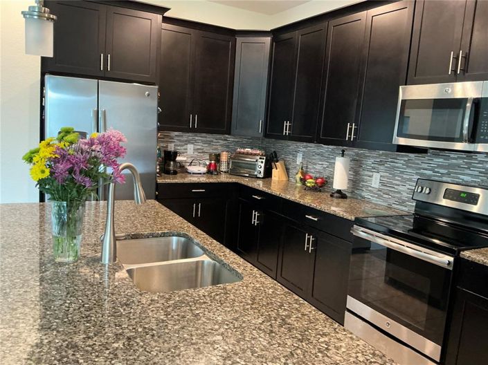 Image No.9-4 Bed Property for sale