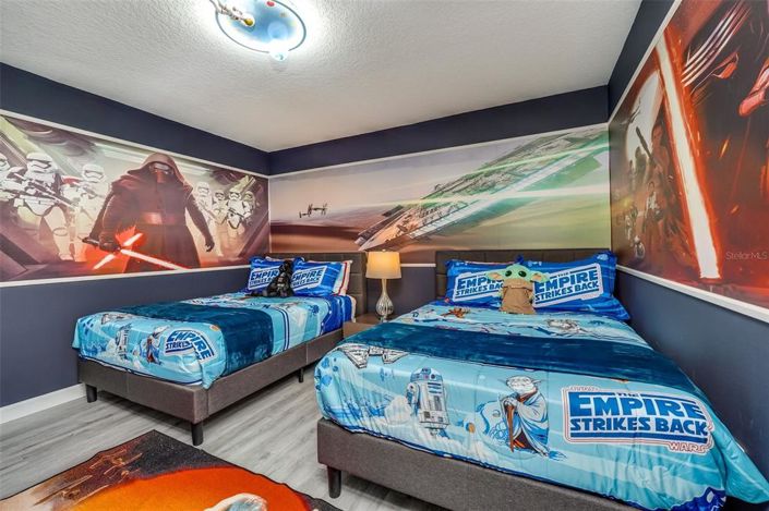 Image No.34-9 Bed Property for sale