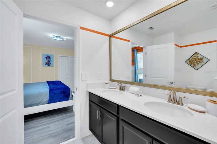 Image No.39-9 Bed Property for sale