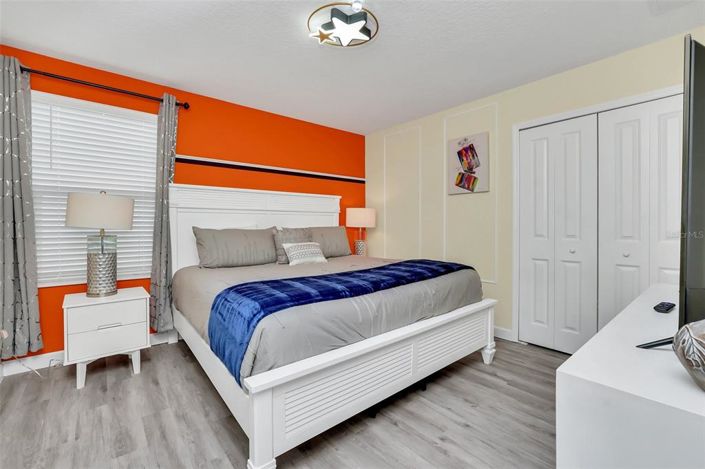 Image No.41-9 Bed Property for sale