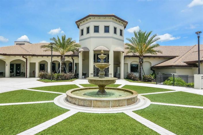 Image No.68-9 Bed Property for sale