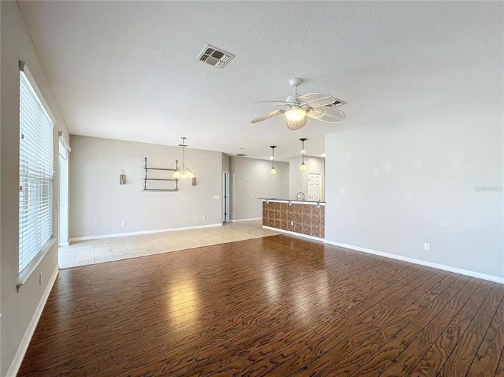 Image No.17-4 Bed Property for sale