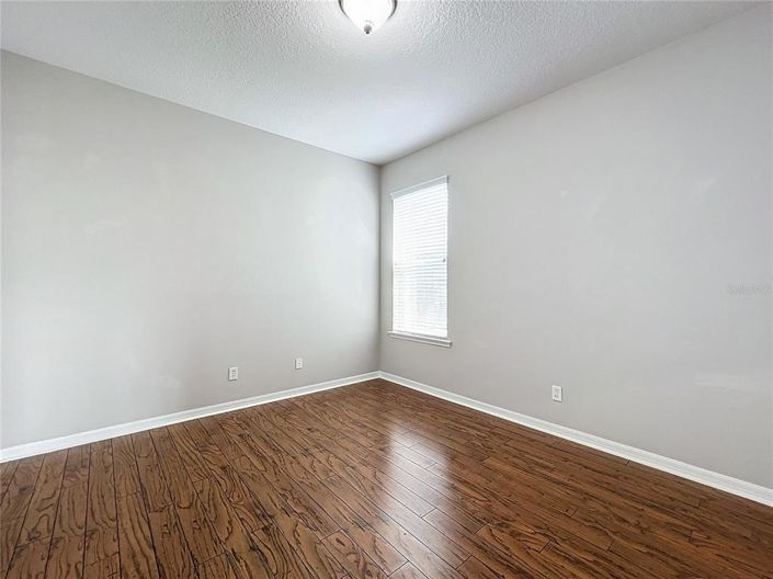 Image No.32-4 Bed Property for sale