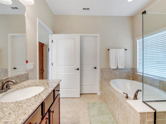 Image No.22-2 Bed Property for sale