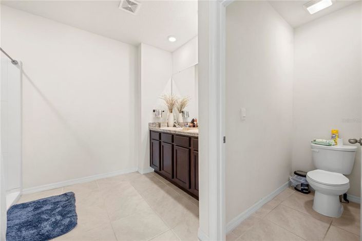 Image No.27-5 Bed Property for sale