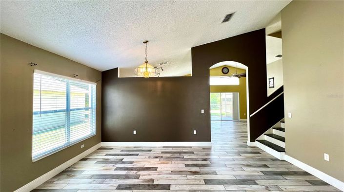 Image No.10-Propriété de 4 chambres à vendre à Davenport