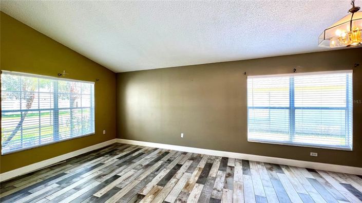 Image No.12-Propriété de 4 chambres à vendre à Davenport