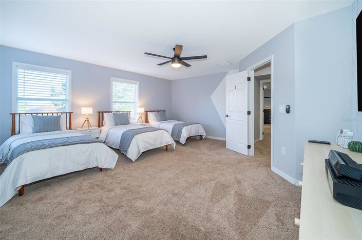 Image No.31-6 Bed Property for sale