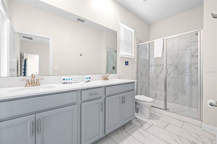 Image No.15-5 Bed Property for sale