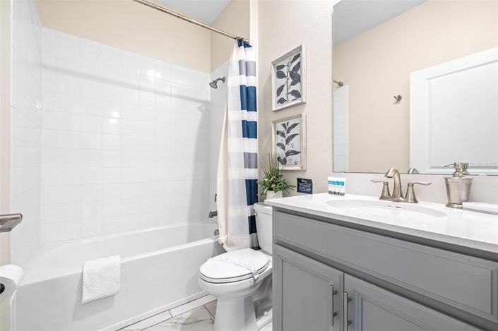 Image No.17-5 Bed Property for sale