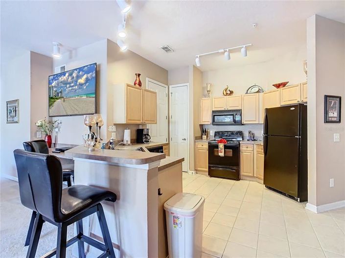 Image No.9-4 Bed Property for sale