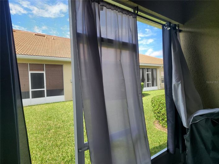 Image No.18-2 Bed Townhouse for sale