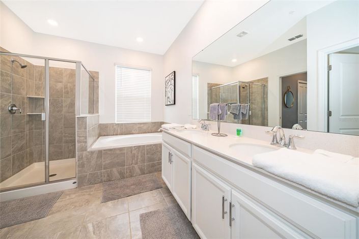 Image No.15-3 Bed Property for sale