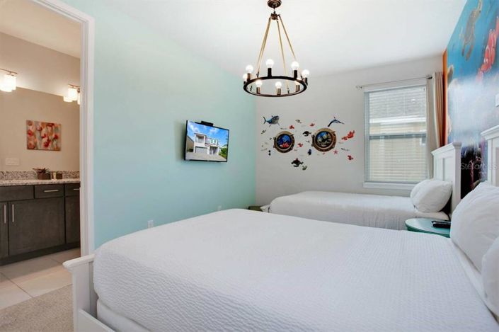 Image No.20-9 Bed Property for sale