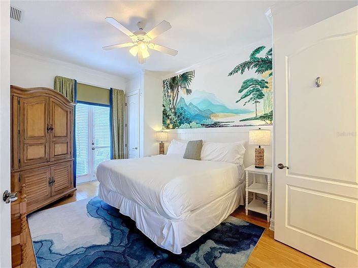 Image No.20-6 Bed Property for sale