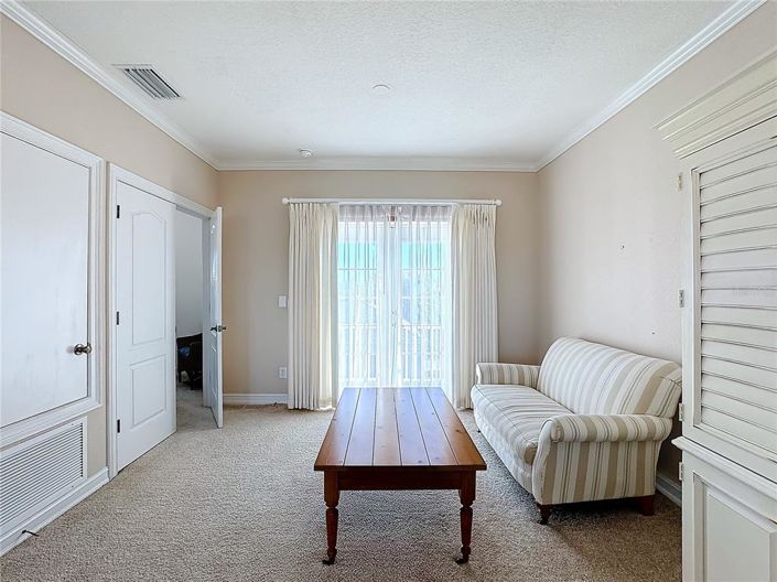 Image No.47-6 Bed Property for sale