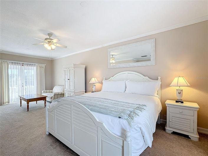 Image No.50-6 Bed Property for sale