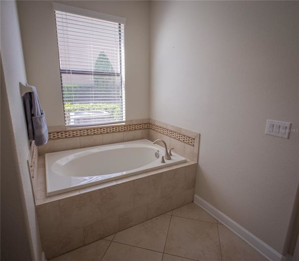 Image No.47-2 Bed Property for sale